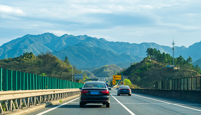 高速路.jpg