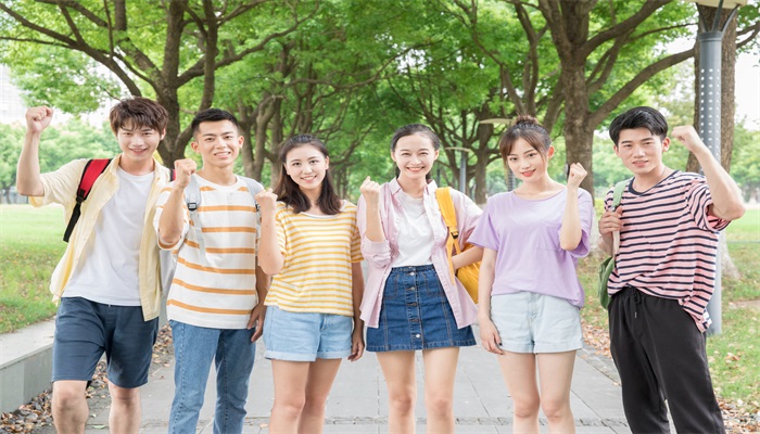 摄图网_501018578_banner_大学生校园生活（企业商用）.jpg