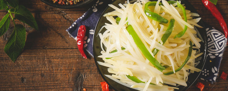 青椒土豆丝1.jpg 青椒土豆丝1.jpg