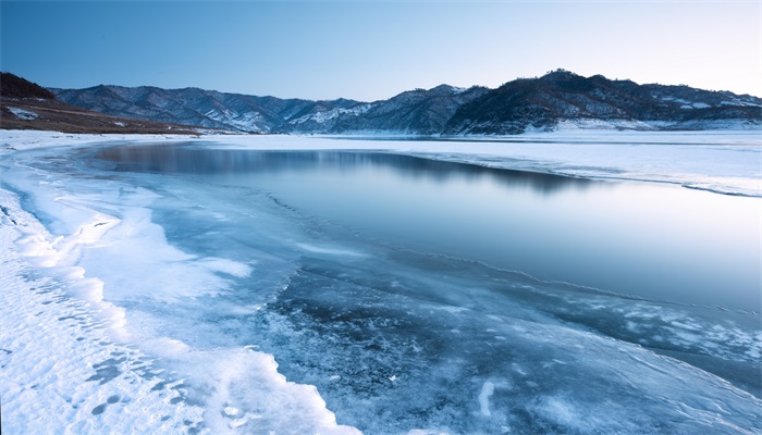 摄图网_501369986_banner_冰雪河流风景（企业商用）.jpg