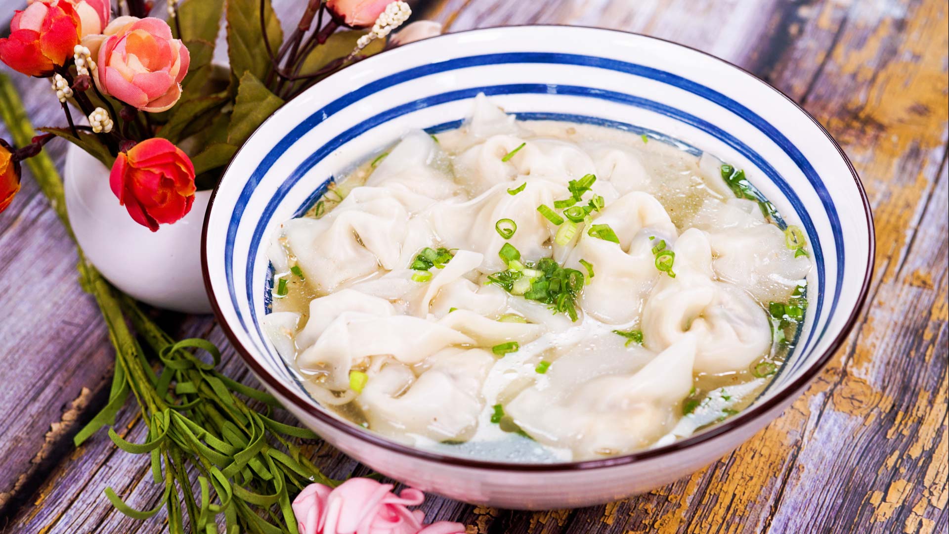 抄手的家常做法_三鲜抄手的做法大全_三鲜抄手做法步骤 - 阅品美食